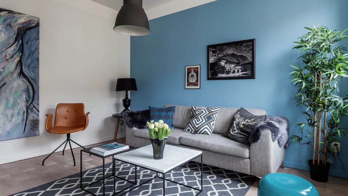 living room design with blue wall