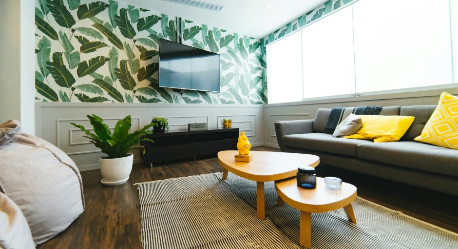 photo-of-flat-screen-television